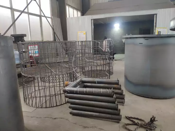 cage for vertical charcoal furnace