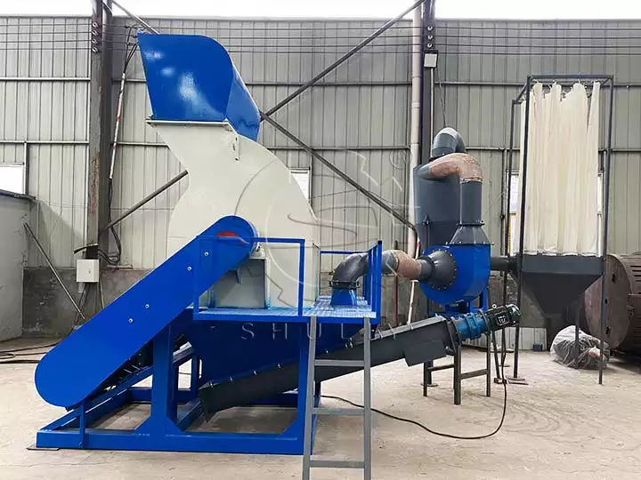 large type wood hammer mill