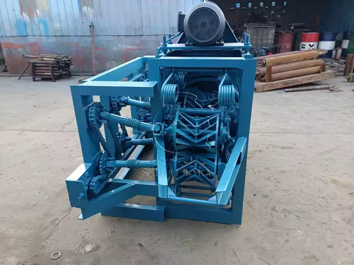 wood debarking machine