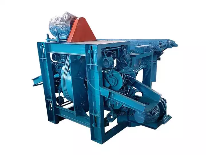 wood peeling machine