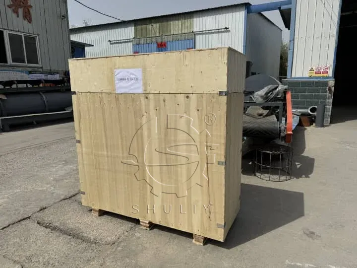 sawdust briquette making machine in wooden crate for delivery