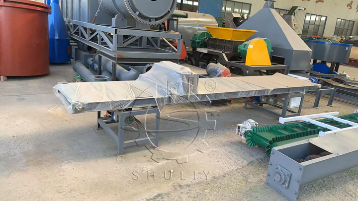 conveyor for charcoal briquette machine