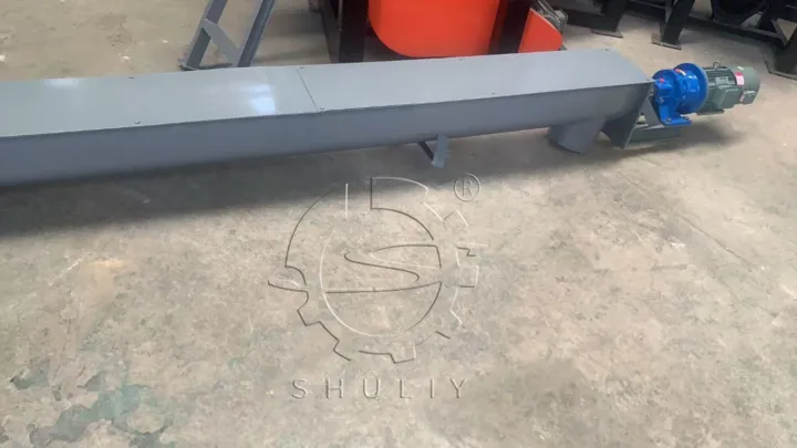 screw conveyor for charcoal powder